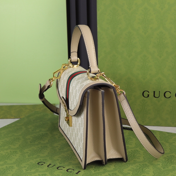 グッチバッグ背面デザイン